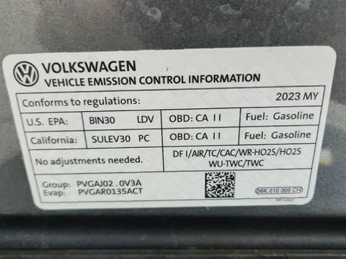 Used 2023 Volkswagen Tiguan SE R-Line image 63