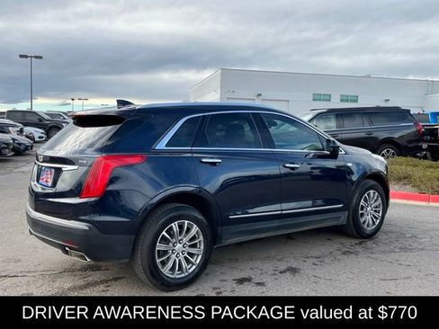 Used 2017 Cadillac XT5 Luxury w/ Driver Awareness Package image 6
