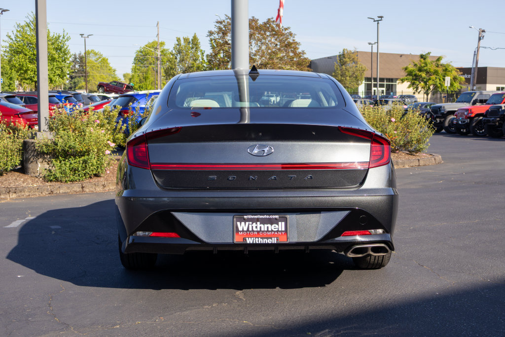 Used 2023 Hyundai Sonata SEL w/ Convenience Package FWD image 8