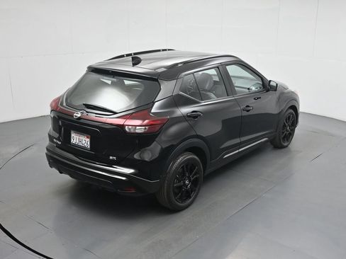 Used 2023 Nissan Kicks SR w/ SR Premium Package FWD image 38