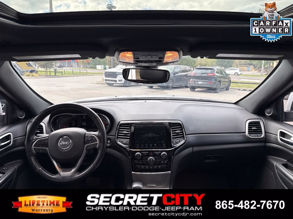 Used 2022 Jeep Grand Cherokee Laredo X AWD/4WD image 25
