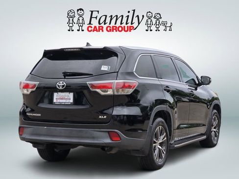 Used 2016 Toyota Highlander XLE FWD image 4