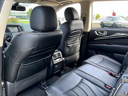 Certified 2019 INFINITI QX60 Luxe w/ Essential Package AWD/4WD image 31