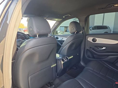 Used 2022 Mercedes-Benz GLC 300 GLC 300 image 17