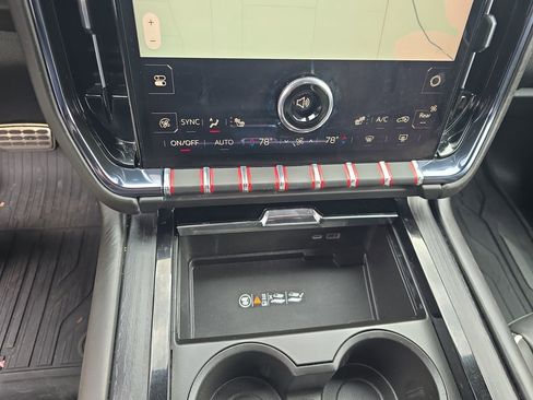 Certified 2025 GMC Yukon AT4 Ultimate w/ LPO, Floor Liner Package image 17