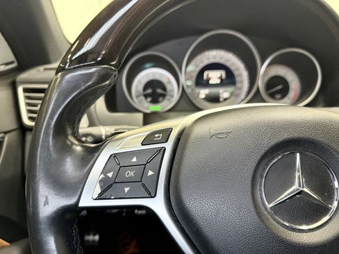 Used 2016 Mercedes-Benz E 400 4MATIC Coupe image 24