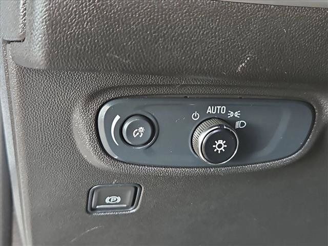 Used 2024 GMC Terrain SLE FWD image 24