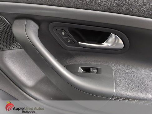 Used 2008 Volkswagen Eos Komfort image 24