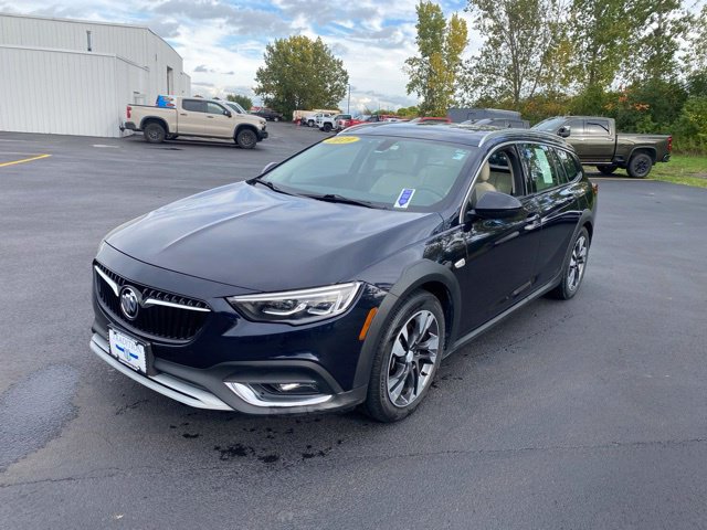 Used 2019 Buick Regal Preferred w/ Driver Confidence Package I AWD/4WD image 1