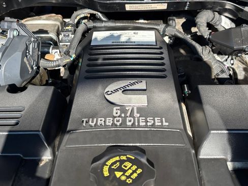 Used 2022 RAM 3500 Laramie image 22