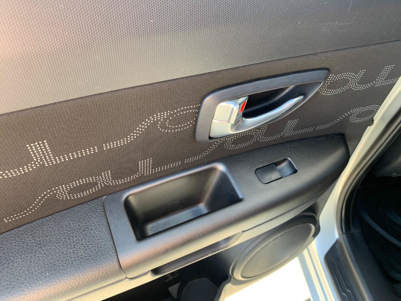 Used 2013 Kia Soul + w/ Audio Pkg FWD image 26