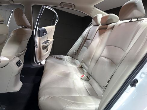 Used 2016 Honda Accord EX-L image 13