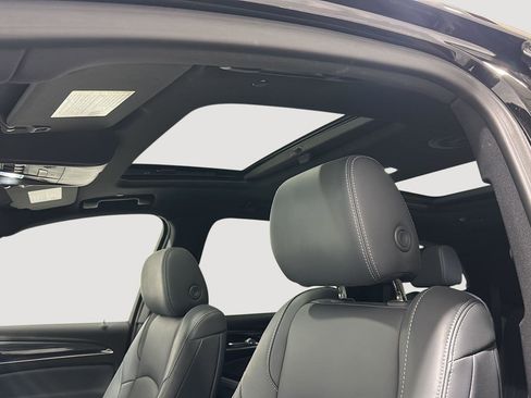 Used 2023 Buick Enclave Essence w/ Experience Buick Package image 21