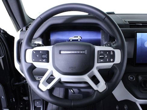 Used 2025 Land Rover Defender 110 S image 20