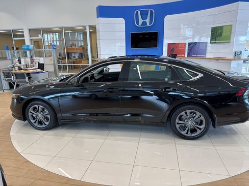 New 2026 Honda Accord EX-L image 7