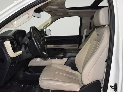 Used 2024 Ford Expedition Platinum AWD/4WD image 40