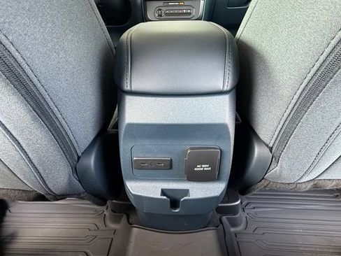 Used 2025 Ford Maverick XLT w/ XLT Luxury Package AWD/4WD image 18