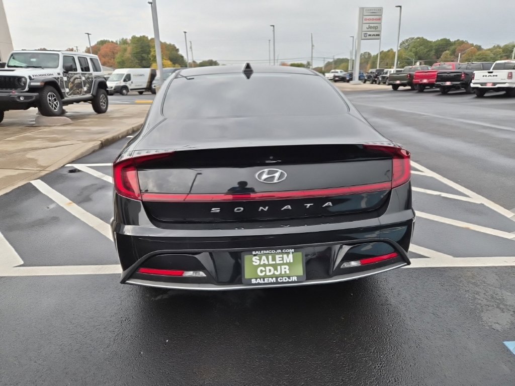 Used 2022 Hyundai Sonata SE FWD image 3