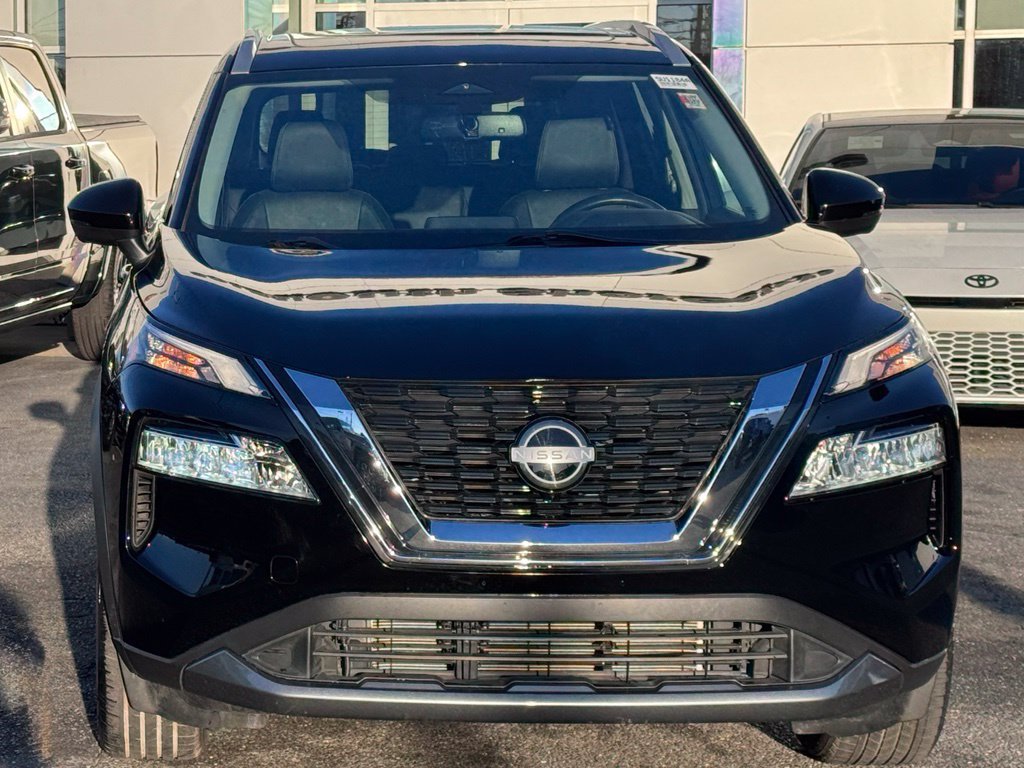 Used 2023 Nissan Rogue SL AWD/4WD image 2