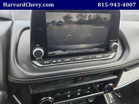 Used 2024 Nissan Rogue S AWD/4WD image 8