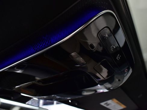 Certified 2025 Mercedes-Benz C 300 4MATIC Sedan image 27