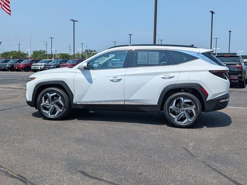 Used 2024 Hyundai Tucson Limited AWD/4WD image 2