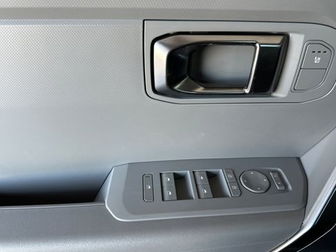 New 2027 Kia Seltos LX AWD/4WD image 12