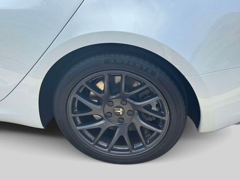 Used 2024 Tesla Model 3 Standard Range RWD image 10