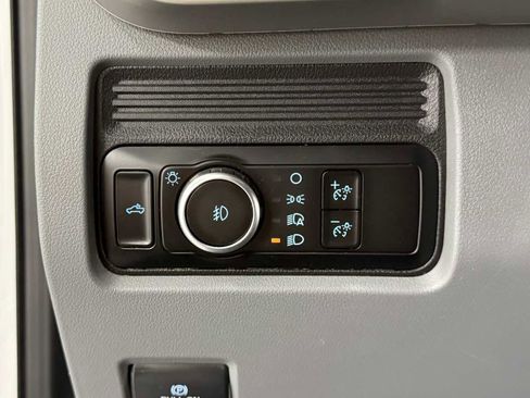 Used 2023 Ford F250 XLT w/ FX4 Off-Road Package image 21