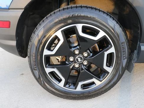 Used 2024 Ford Bronco Sport Outer Banks w/ Tech Package AWD/4WD image 8