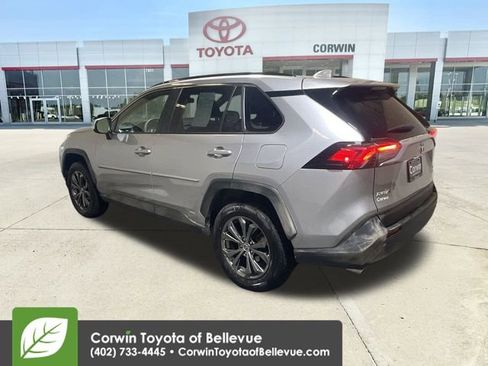 Certified 2022 Toyota RAV4 XLE Premium image 6
