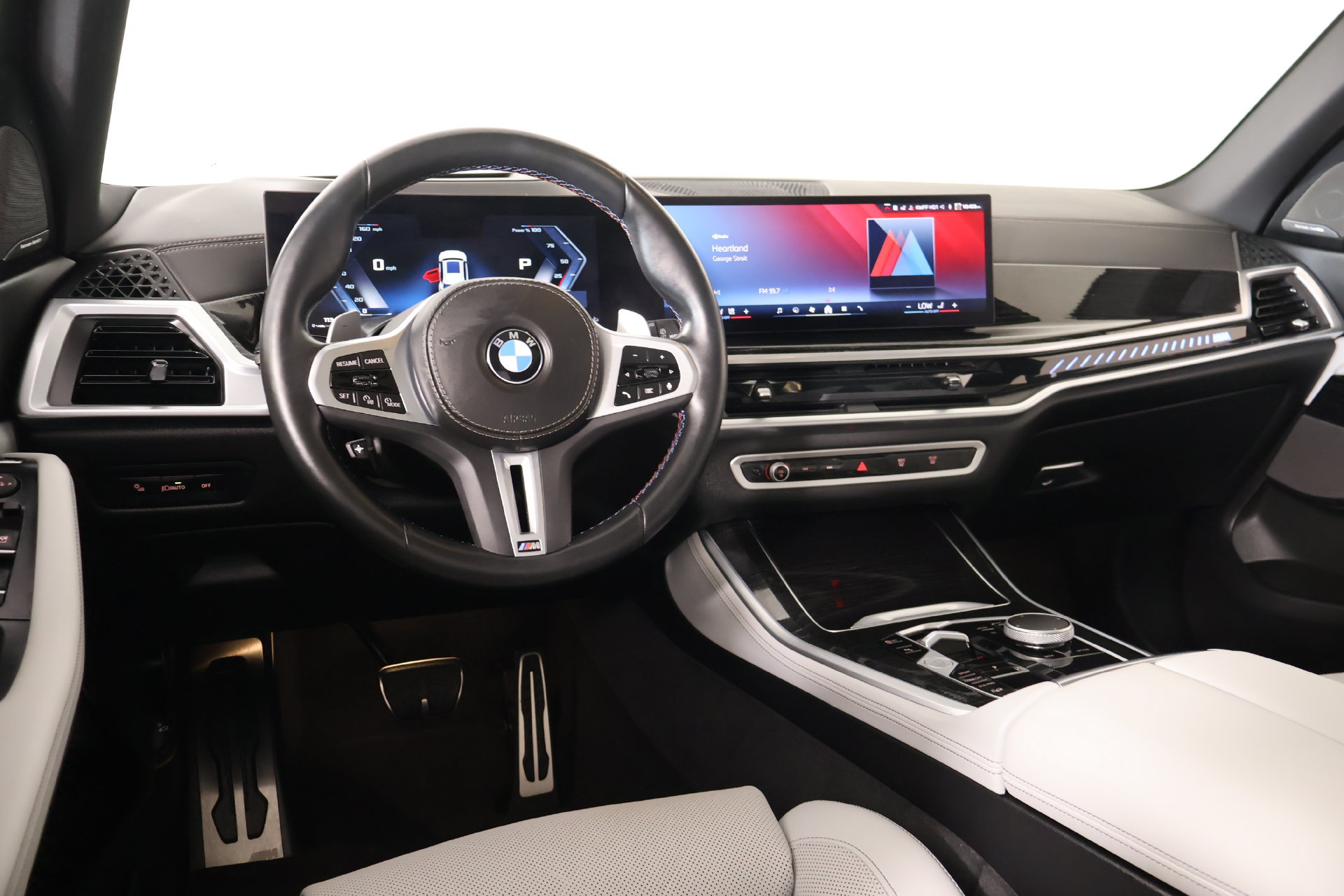 Used 2025 BMW X5 M60i w/ Climate Comfort Package AWD/4WD image 2