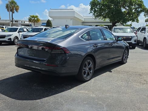 Used 2023 Honda Accord EX image 7