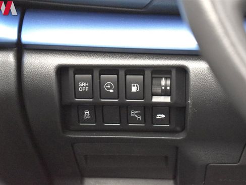 Used 2021 Subaru Crosstrek Hybrid w/ Moonroof Package w/Navigation AWD/4WD image 19