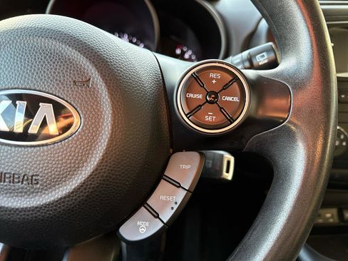 Used 2016 Kia Soul Base 6A w/ Convenience Package image 11