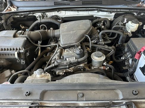 Used 2022 Toyota Tacoma SR w/ SR Convenience Package image 23