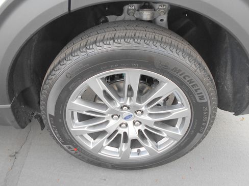 New 2026 Ford Explorer Active w/ Active Comfort Package image 37