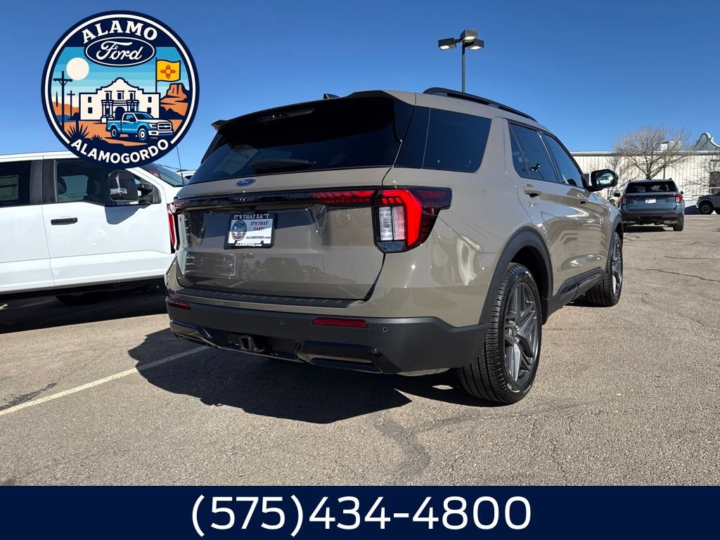 New 2026 Ford Explorer ST-Line w/ ST-Line Street Pack RWD image 14