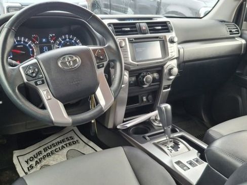 Used 2018 Toyota 4Runner SR5 Premium image 15