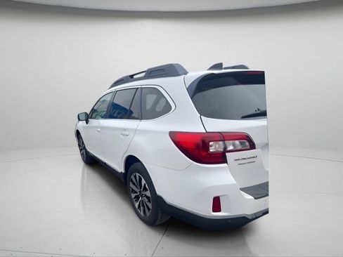 Used 2017 Subaru Outback 2.5i Limited image 13