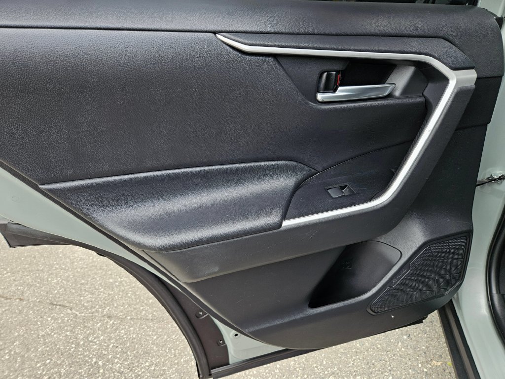 Used 2022 Toyota RAV4 XLE Premium FWD image 18