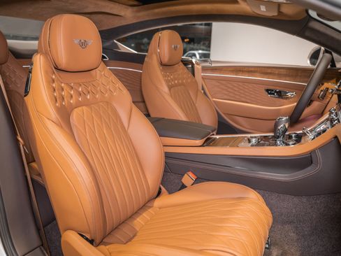 Used 2026 Bentley Continental GT AWD/4WD image 22