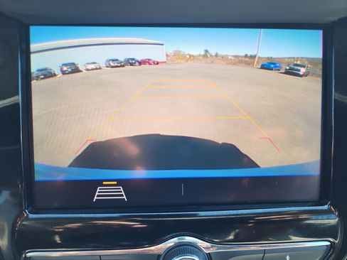 Certified 2020 Chevrolet Trax LT w/ LT Convenience Package image 17