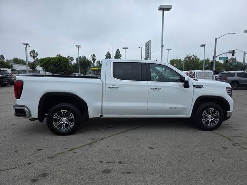 Used 2025 GMC Sierra 1500 SLT RWD image 4