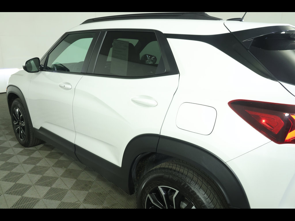 Used 2023 Chevrolet TrailBlazer ACTIV w/ Sun and Liftgate Package AWD/4WD image 18