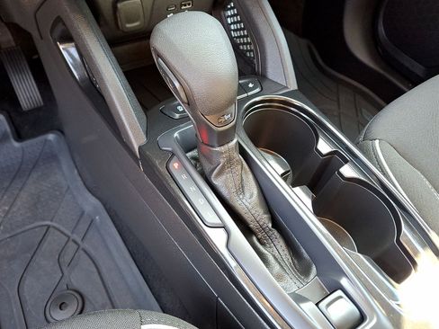 Used 2025 Chevrolet TrailBlazer LS FWD image 12