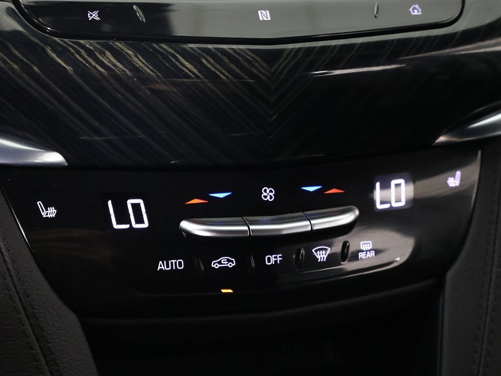 Used 2021 Cadillac XT6 Premium Luxury FWD image 52