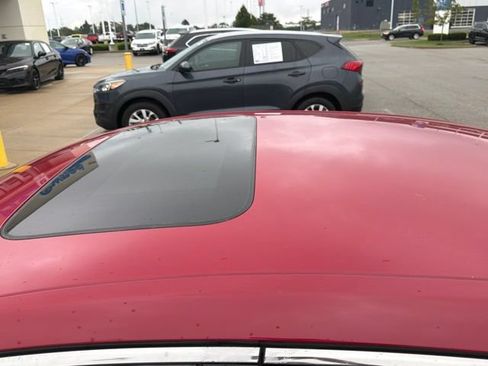 Used 2018 Honda Accord Sport image 11
