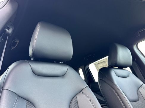 New 2026 Jeep Compass Latitude image 20