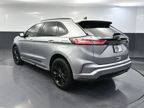 Used 2024 Ford Edge SE w/ Black Appearance Package AWD/4WD image 9